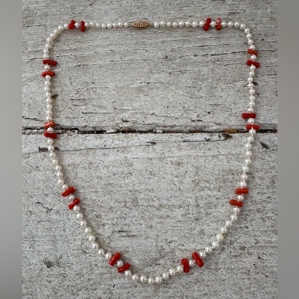 Vintage Genuine Pearl Coral And 14k Clasp Necklace